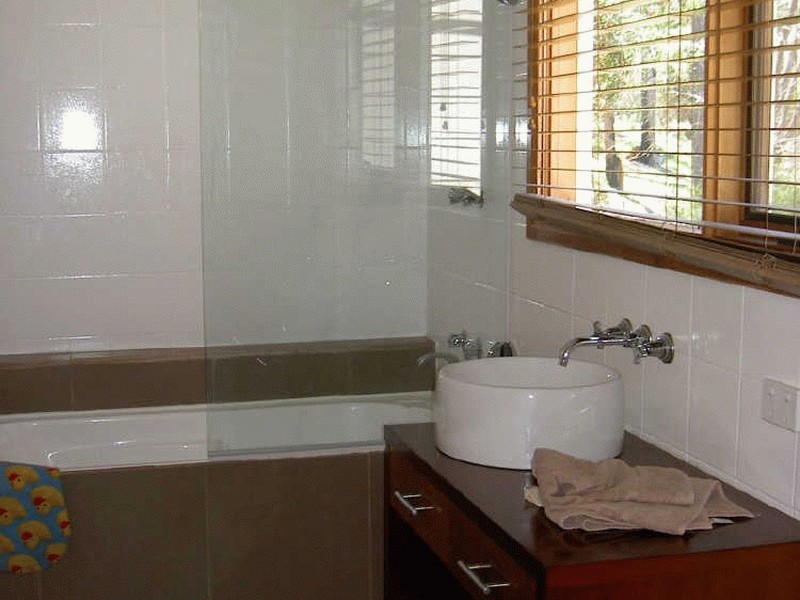 200 Jones Road, Paynesville VIC 3880