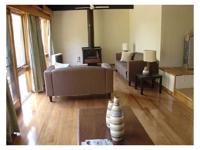 200 Jones Road, Paynesville VIC 3880