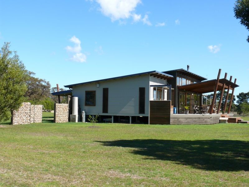 215 Gravelly Point Road, Raymond Island VIC 3880