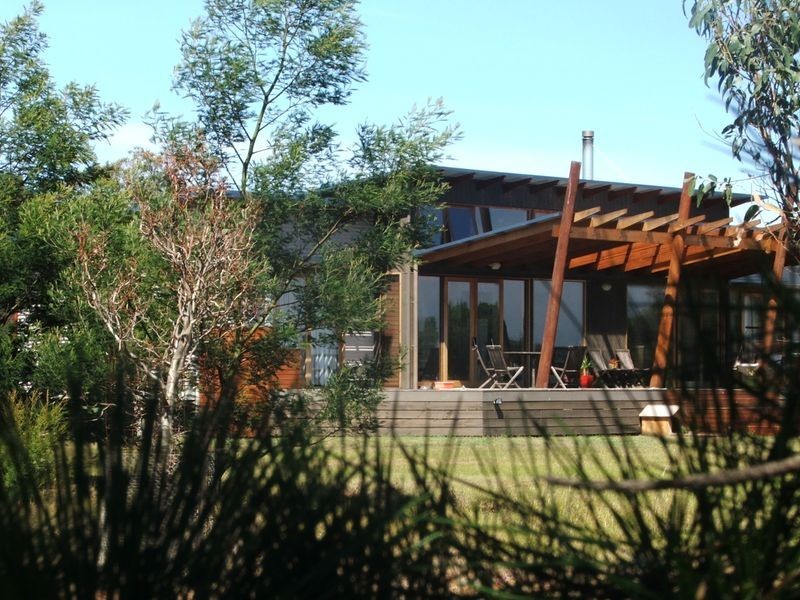 215 Gravelly Point Road, Raymond Island VIC 3880