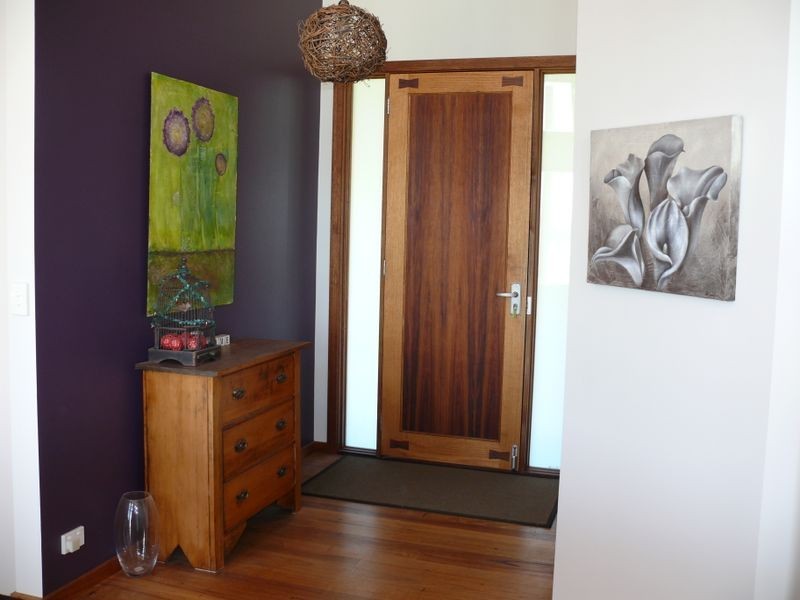 215 Gravelly Point Road, Raymond Island VIC 3880