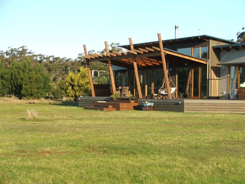 215 Gravelly Point Road, Raymond Island VIC 3880