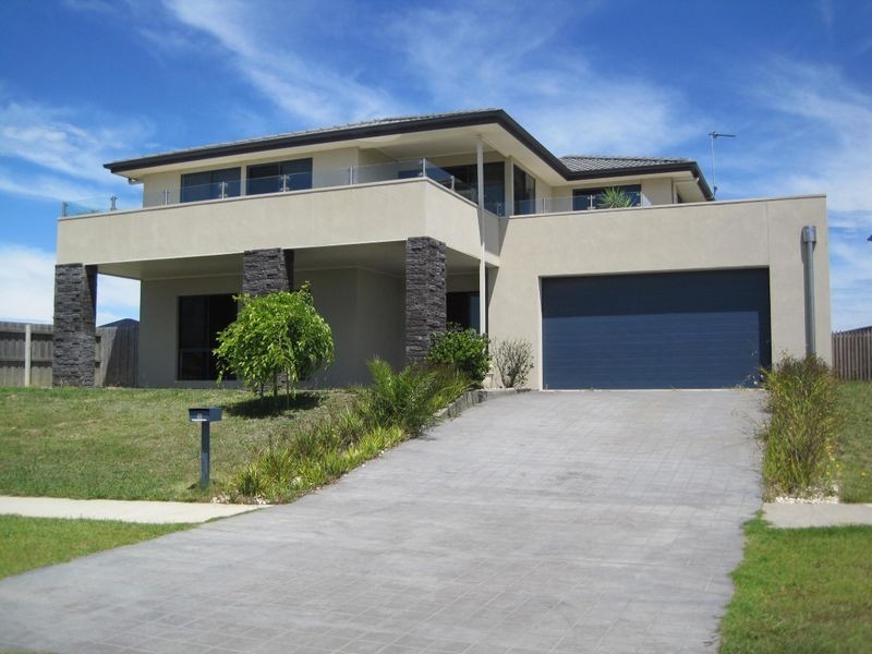15 Eagle Bay Terrace, Paynesville VIC 3880