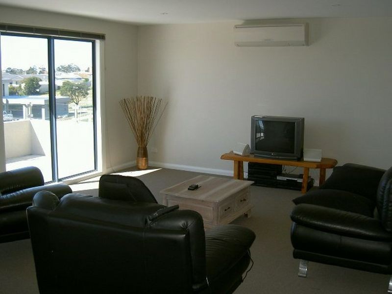 15 Eagle Bay Terrace, Paynesville VIC 3880