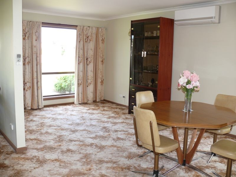 1/33 Newton Close, Paynesville VIC 3880