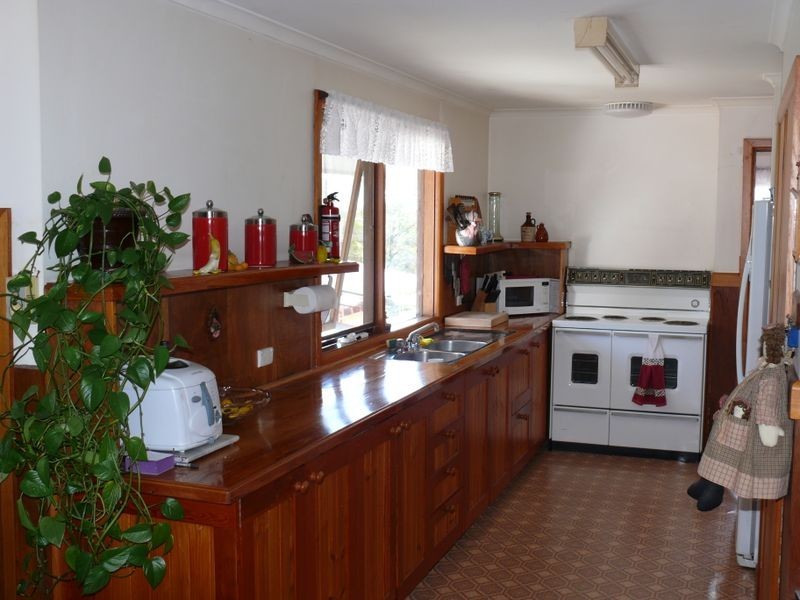 415 Centre Road, Raymond Island VIC 3880