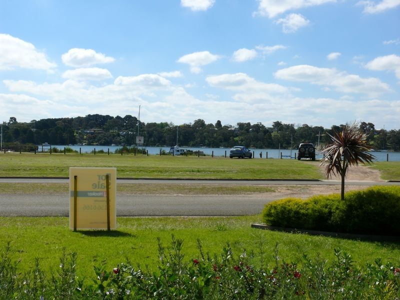 10 Lake Shore Drive, Newlands Arm VIC 3875