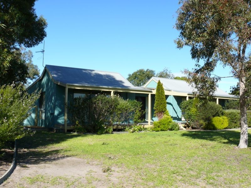 10 Lake Shore Drive, Newlands Arm VIC 3875