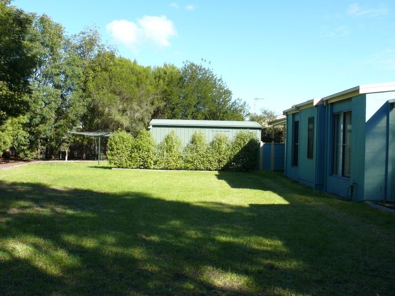 10 Lake Shore Drive, Newlands Arm VIC 3875