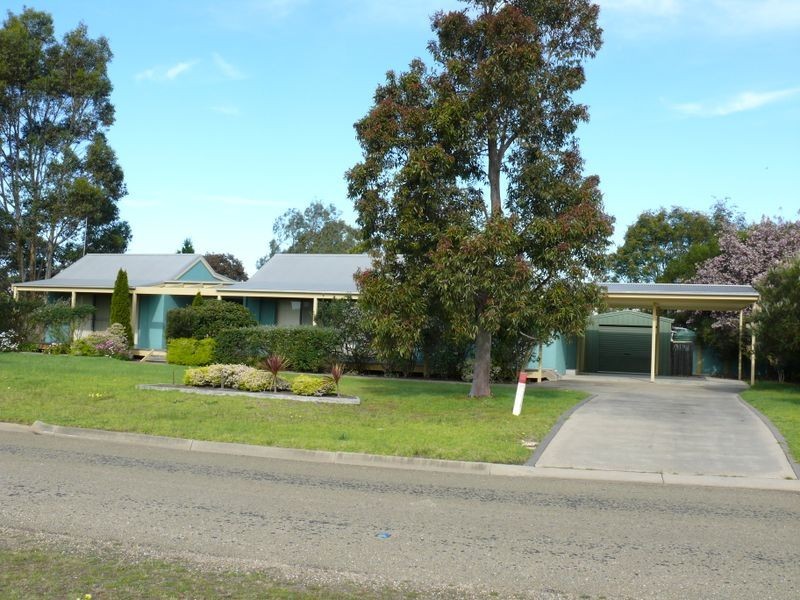 10 Lake Shore Drive, Newlands Arm VIC 3875