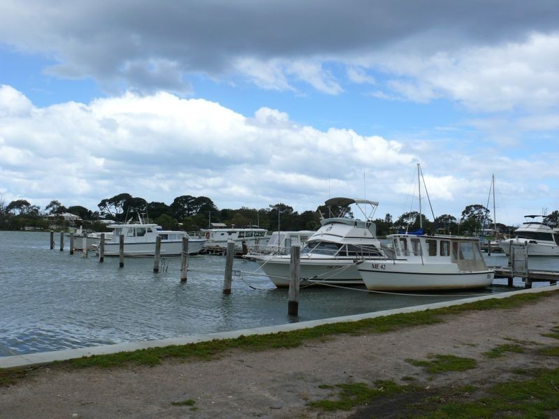 16 McMillan Grove, Paynesville VIC 3880