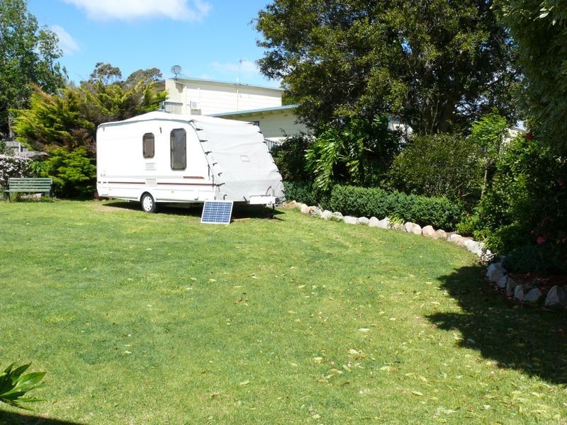 16 McMillan Grove, Paynesville VIC 3880