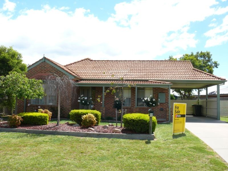 12 Hakea Court, Paynesville VIC 3880