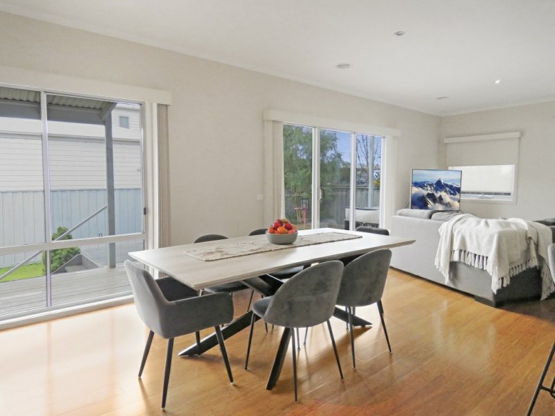 House 2/157 Bay Road, Eagle Point VIC 3878