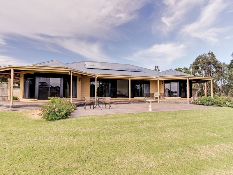 75 Colony Club Drive, Newlands Arm VIC 3875