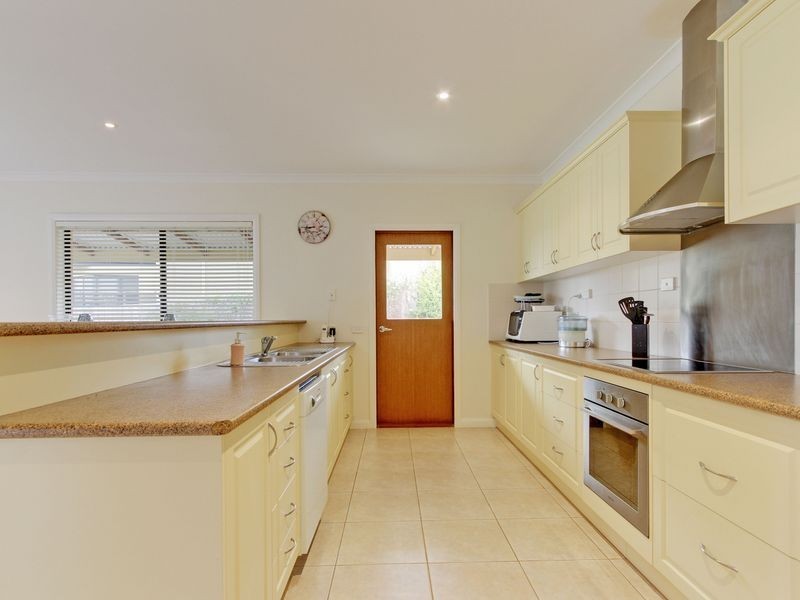 75 Colony Club Drive, Newlands Arm VIC 3875
