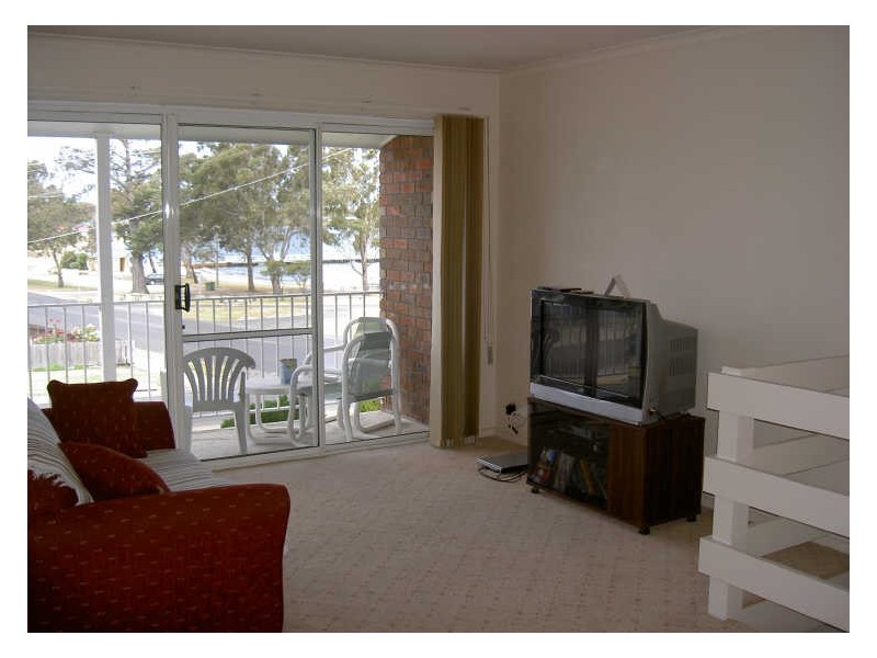 2/1-5 Main Road, Paynesville VIC 3880