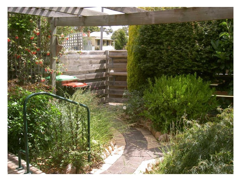 2/1-5 Main Road, Paynesville VIC 3880