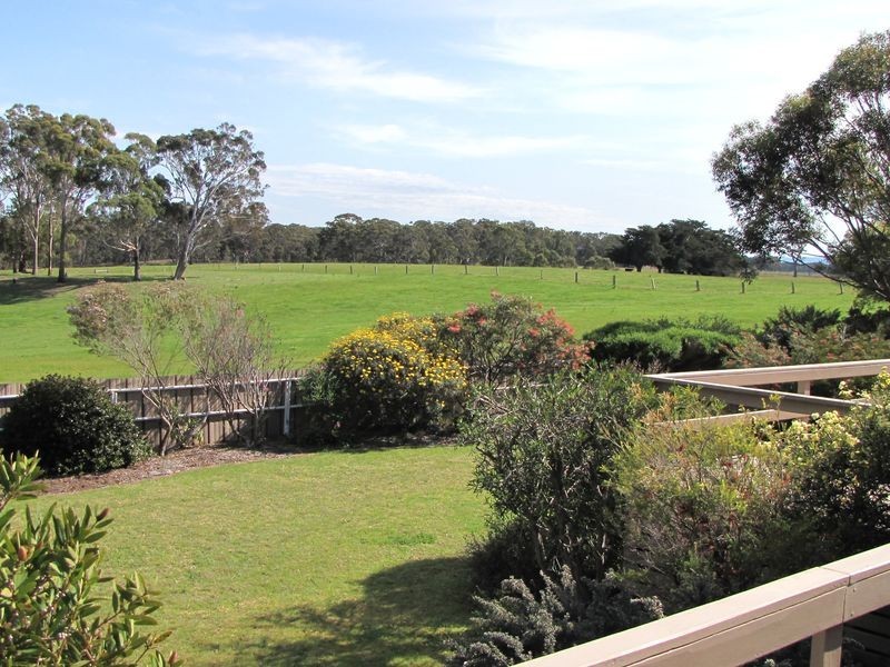 240 Lake Victoria Road, Eagle Point VIC 3878