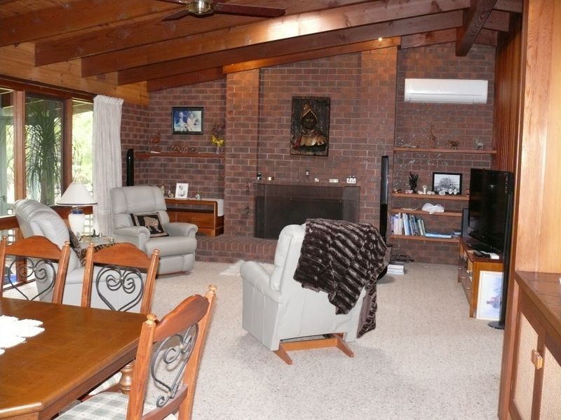 50 Mathiesons Road, Eagle Point VIC 3878