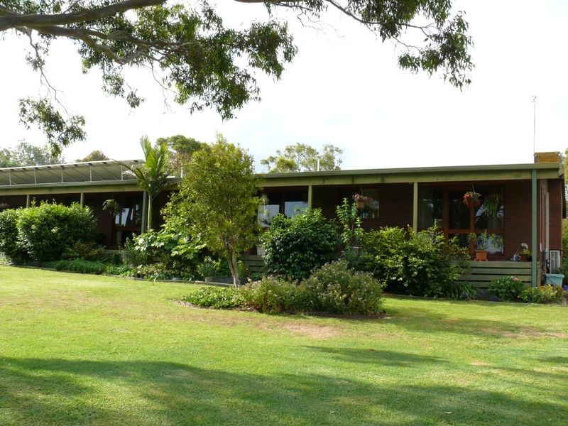 50 Mathiesons Road, Eagle Point VIC 3878