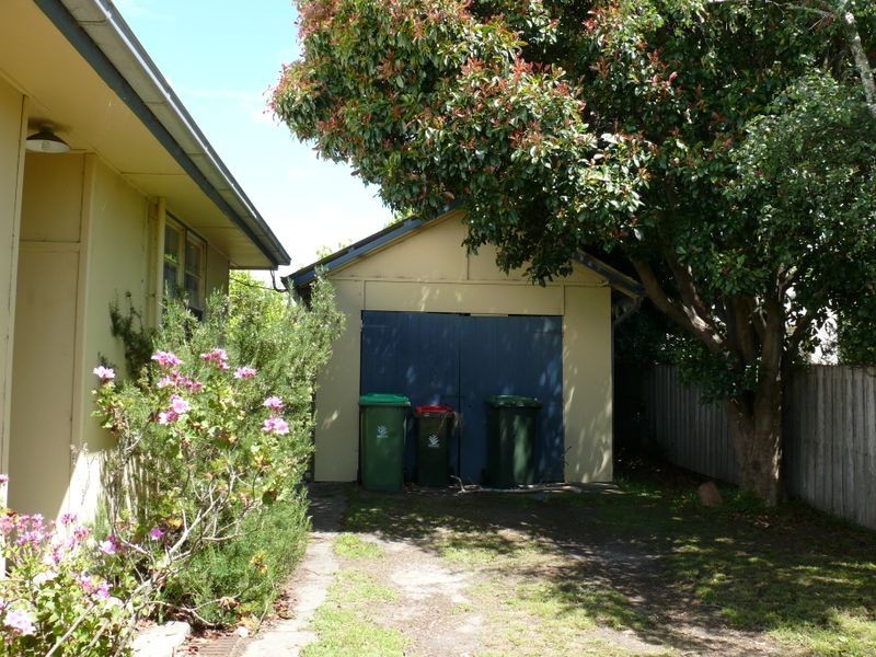 33 Main Road, Paynesville VIC 3880