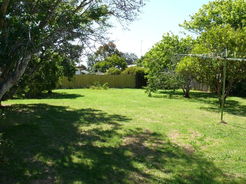 33 Main Road, Paynesville VIC 3880