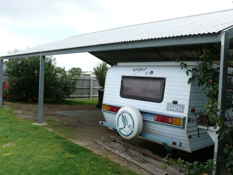 12 Lake Inlet Avenue, Newlands Arm VIC 3875