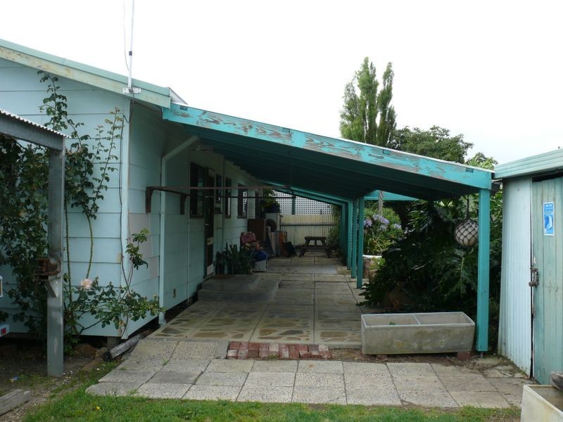 12 Lake Inlet Avenue, Newlands Arm VIC 3875