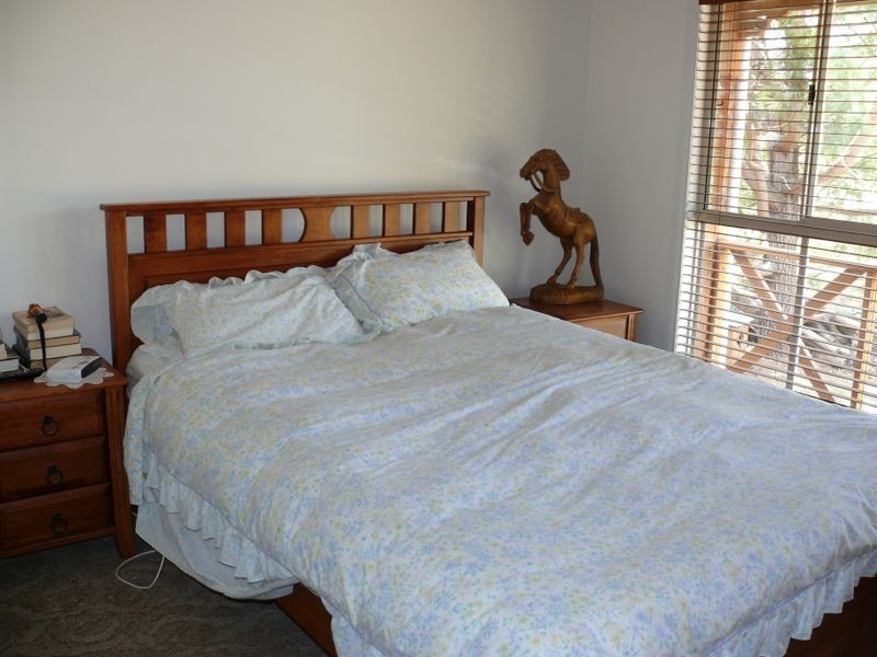 12 Eighth Avenue, Raymond Island VIC 3880