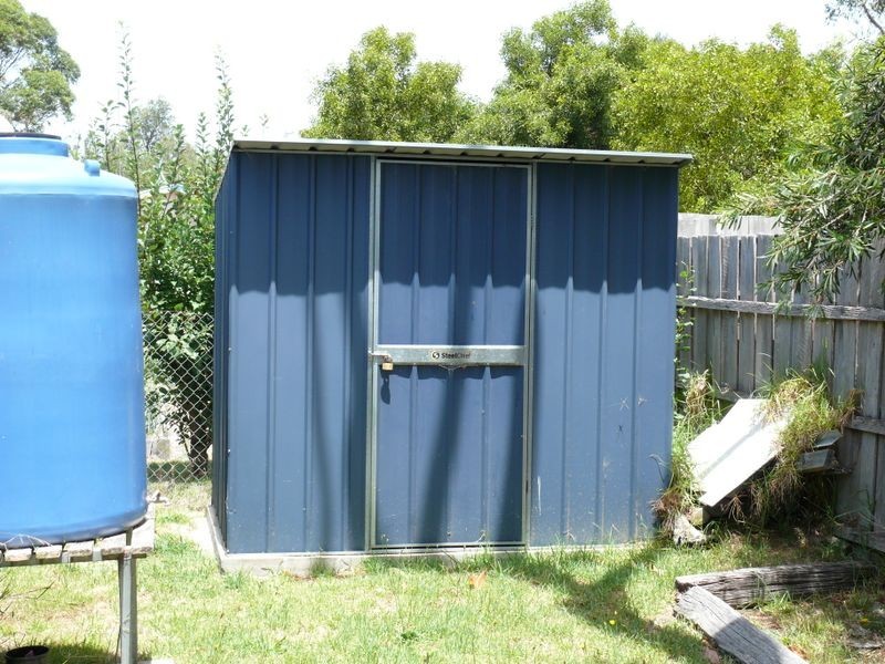 12 Eighth Avenue, Raymond Island VIC 3880