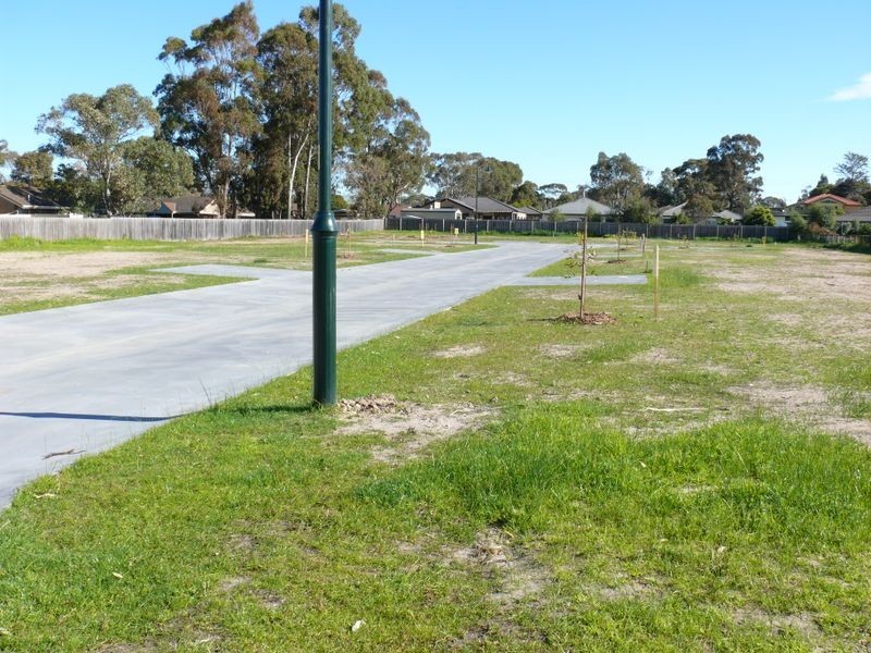 10 Eaton Place, Paynesville VIC 3880