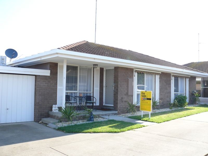 2/27 Main Road, Paynesville VIC 3880