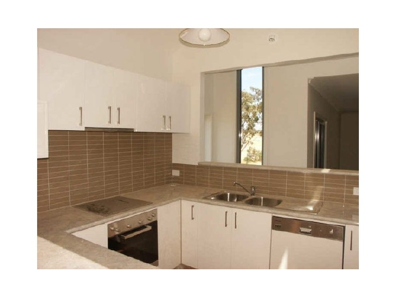 4/4 Green Court, Eagle Point VIC 3878