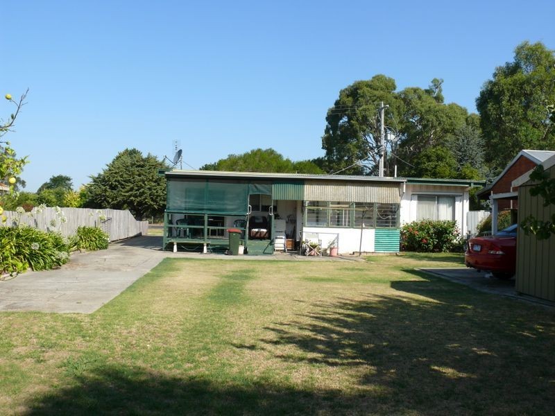 6 Forge Creek Road, Eagle Point VIC 3878