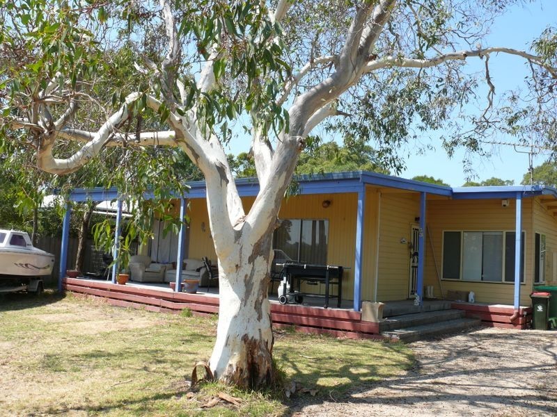53 Fourth Avenue, Raymond Island VIC 3880