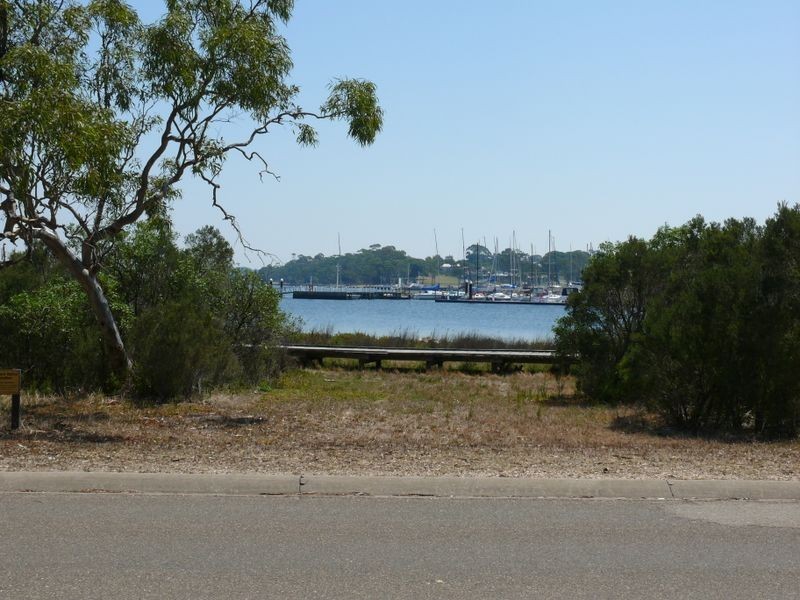 53 Fourth Avenue, Raymond Island VIC 3880