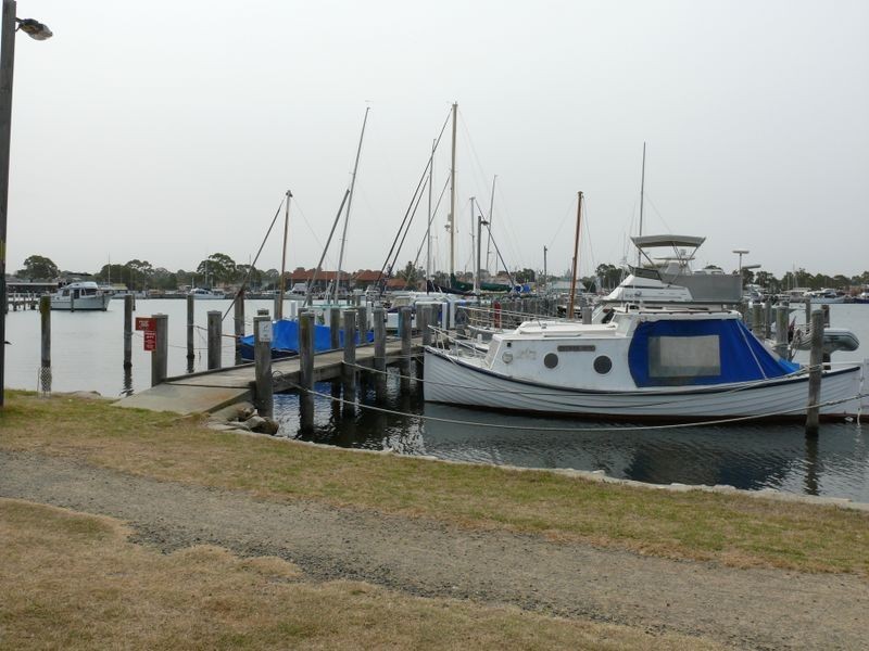 53 Fourth Avenue, Raymond Island VIC 3880