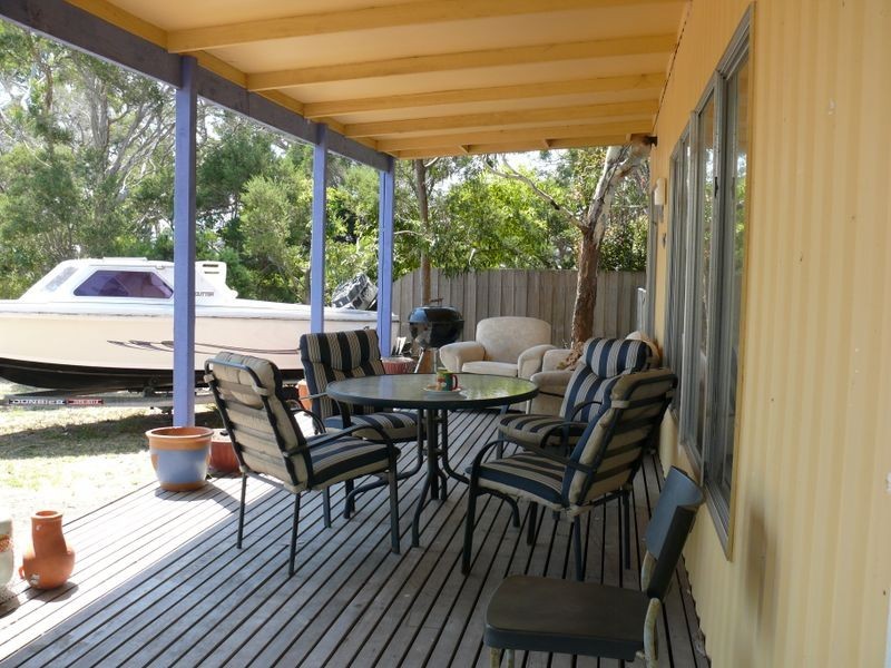 53 Fourth Avenue, Raymond Island VIC 3880