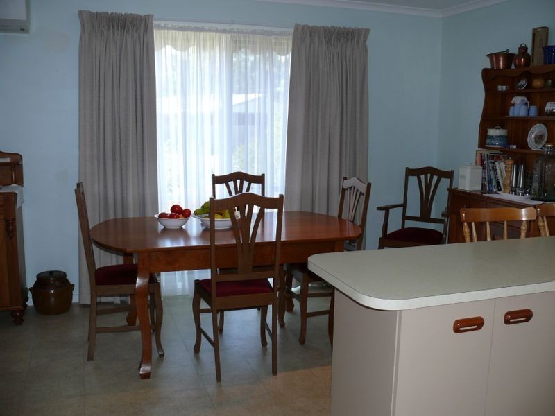 21 Waratah Avenue, Paynesville VIC 3880