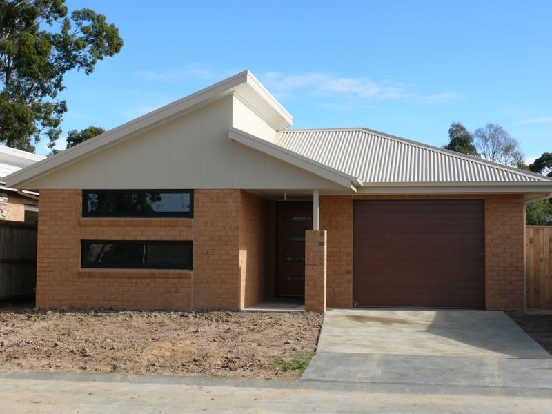 5 Eaton Place, Paynesville VIC 3880