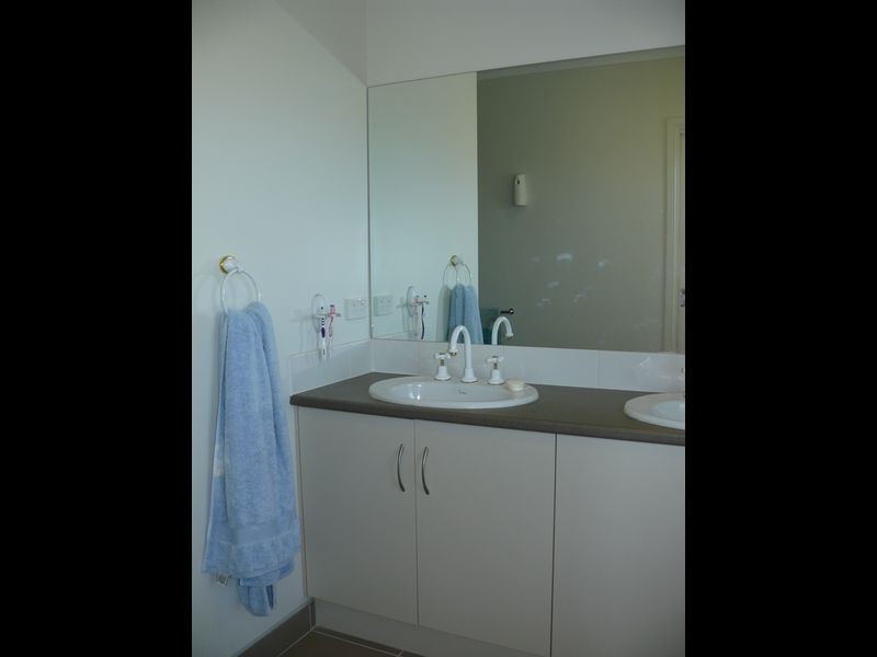 18 Riviera Close, Paynesville VIC 3880