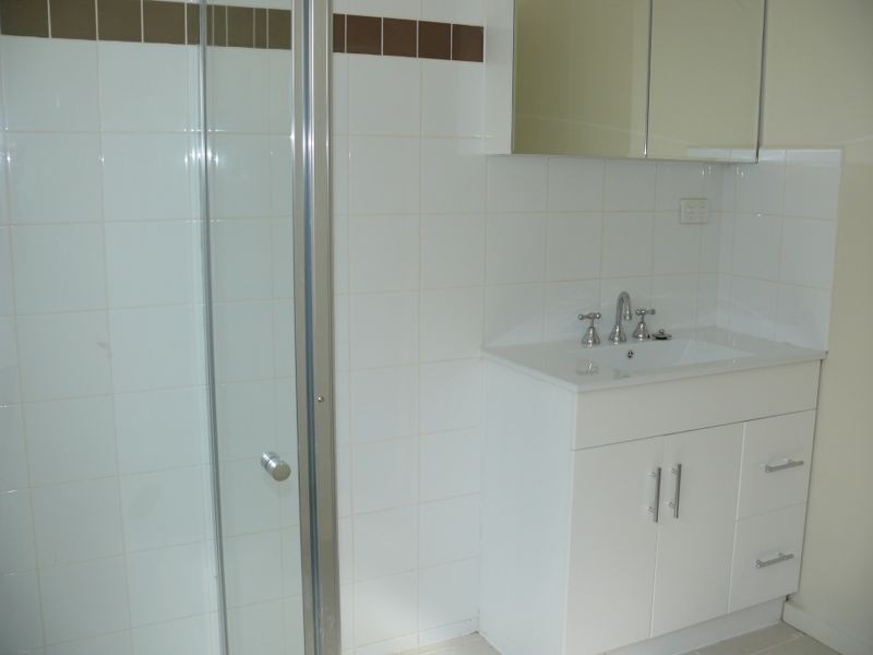 21 Seventh Parade, Raymond Island VIC 3880