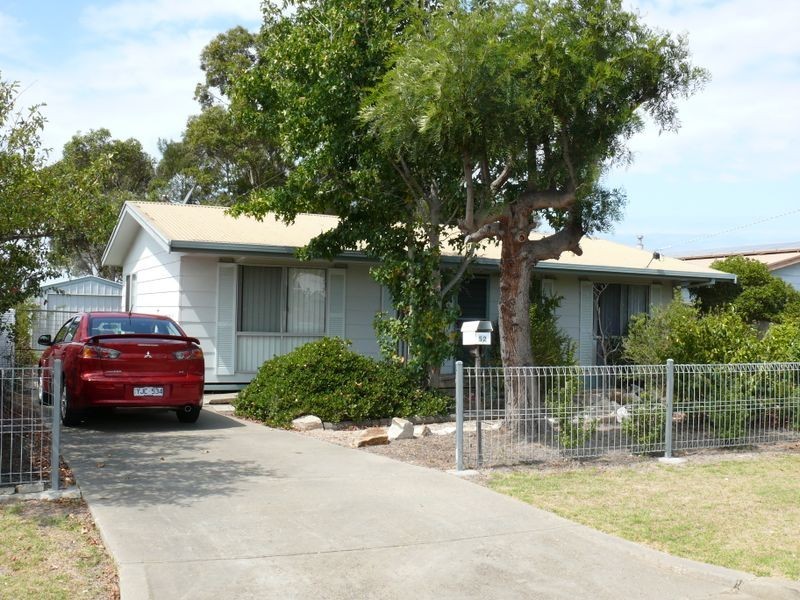 52 Wellington Street, Paynesville VIC 3880