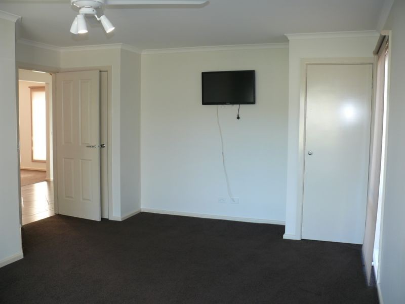 16 Riviera Close, Paynesville VIC 3880