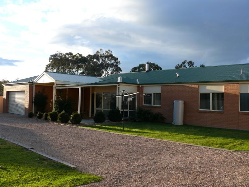 14 Colony Club Drive, Newlands Arm VIC 3875
