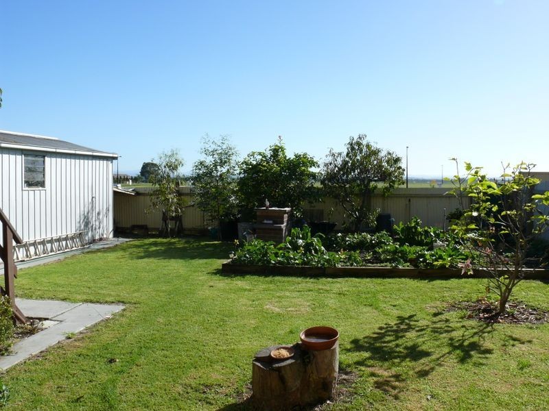 121 Bay Road, Eagle Point VIC 3878