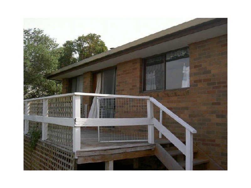 11 Bay Road, Eagle Point VIC 3878