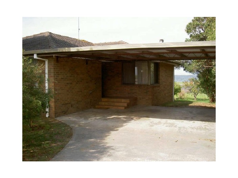 11 Bay Road, Eagle Point VIC 3878