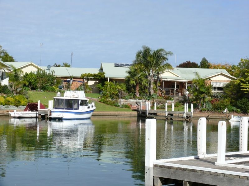 House 2/55 Wellington Street, Paynesville VIC 3880